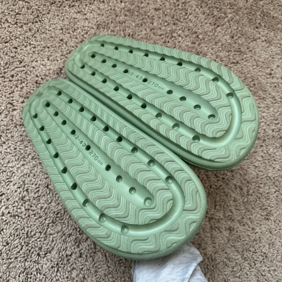 Unisex cloud slides slippers - Picture 4 of 4